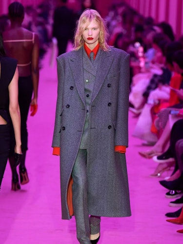 A model in sportmax's grey coat